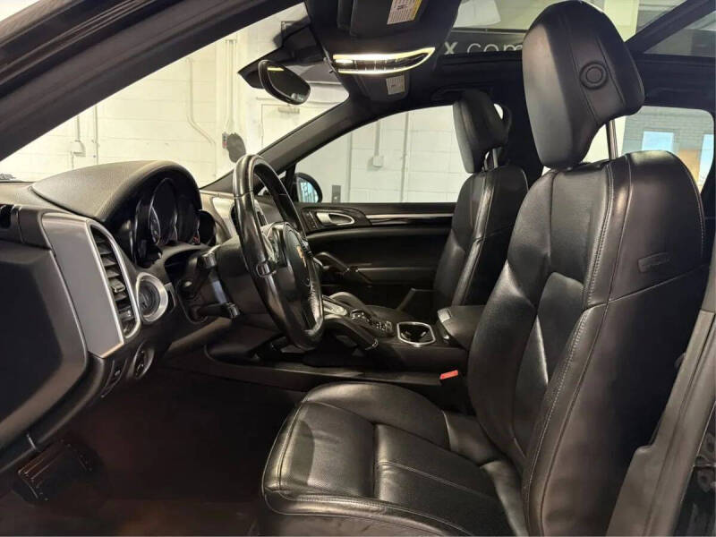 2012 Porsche Cayenne Tiptronic