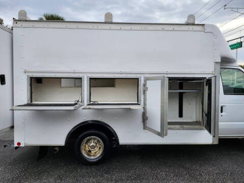 2018 Ford E-Series E-350 SD