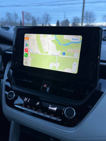 2024 Toyota Corolla Cross LE