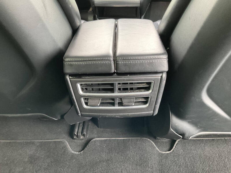 2016 Tesla Model S 70D