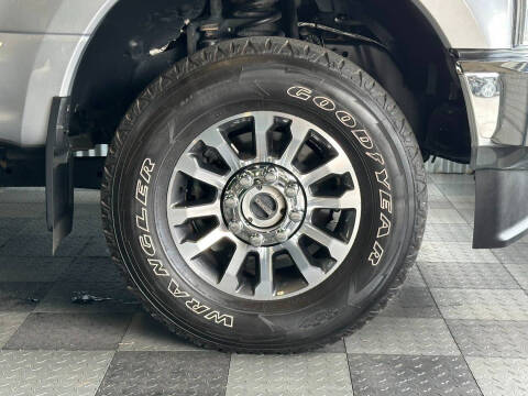 2022 Ford F-350 Super Duty Lariat