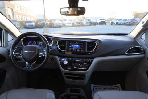 2019 Chrysler Pacifica Touring L