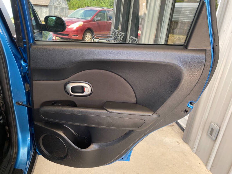 2016 Kia Soul +