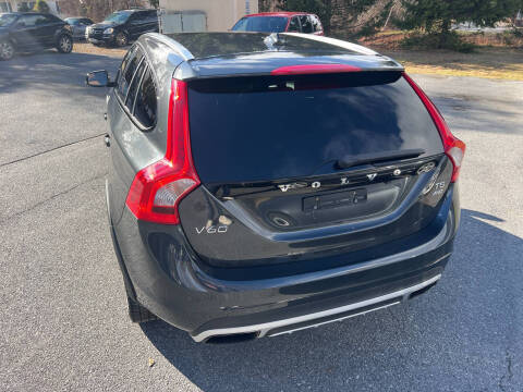 2015 Volvo V60 Cross Country T5 Platinum