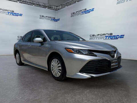 2020 Toyota Camry Hybrid LE