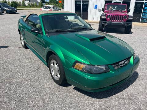 2001 Ford Mustang for sale at UpCountry Motors in Taylors SC