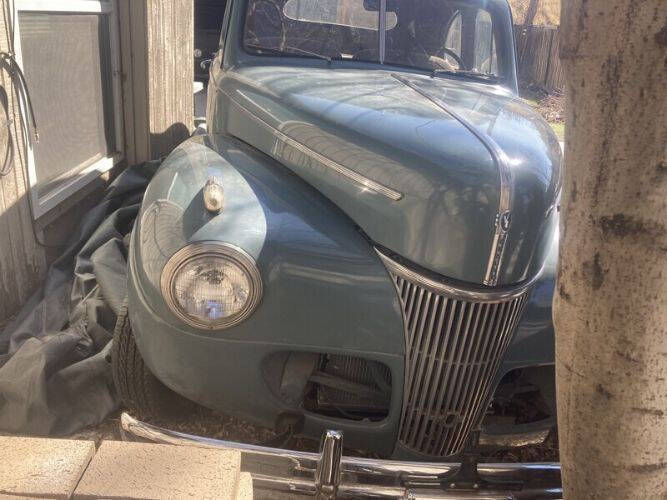 1941 Ford Deluxe