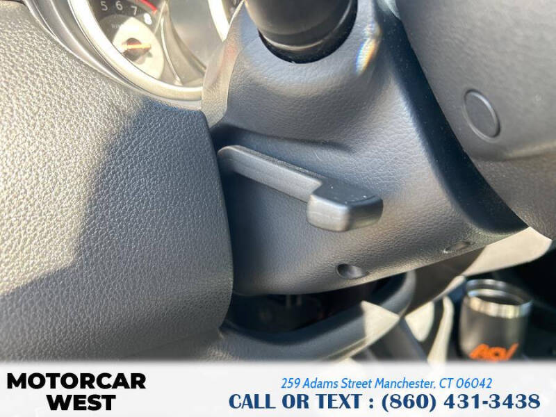 2009 Nissan Versa 1.8 S