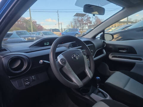 2014 Toyota Prius c Three