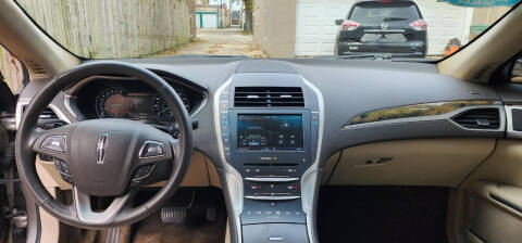 2016 Lincoln MKZ