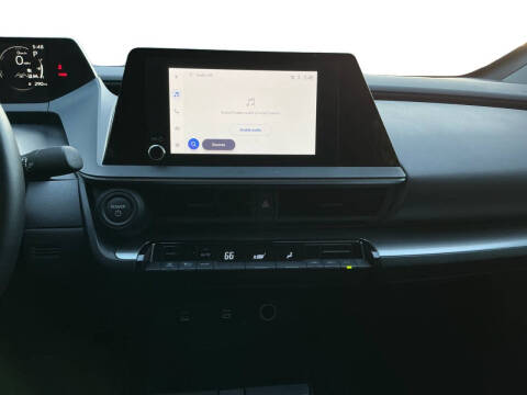 2024 Toyota Prius LE