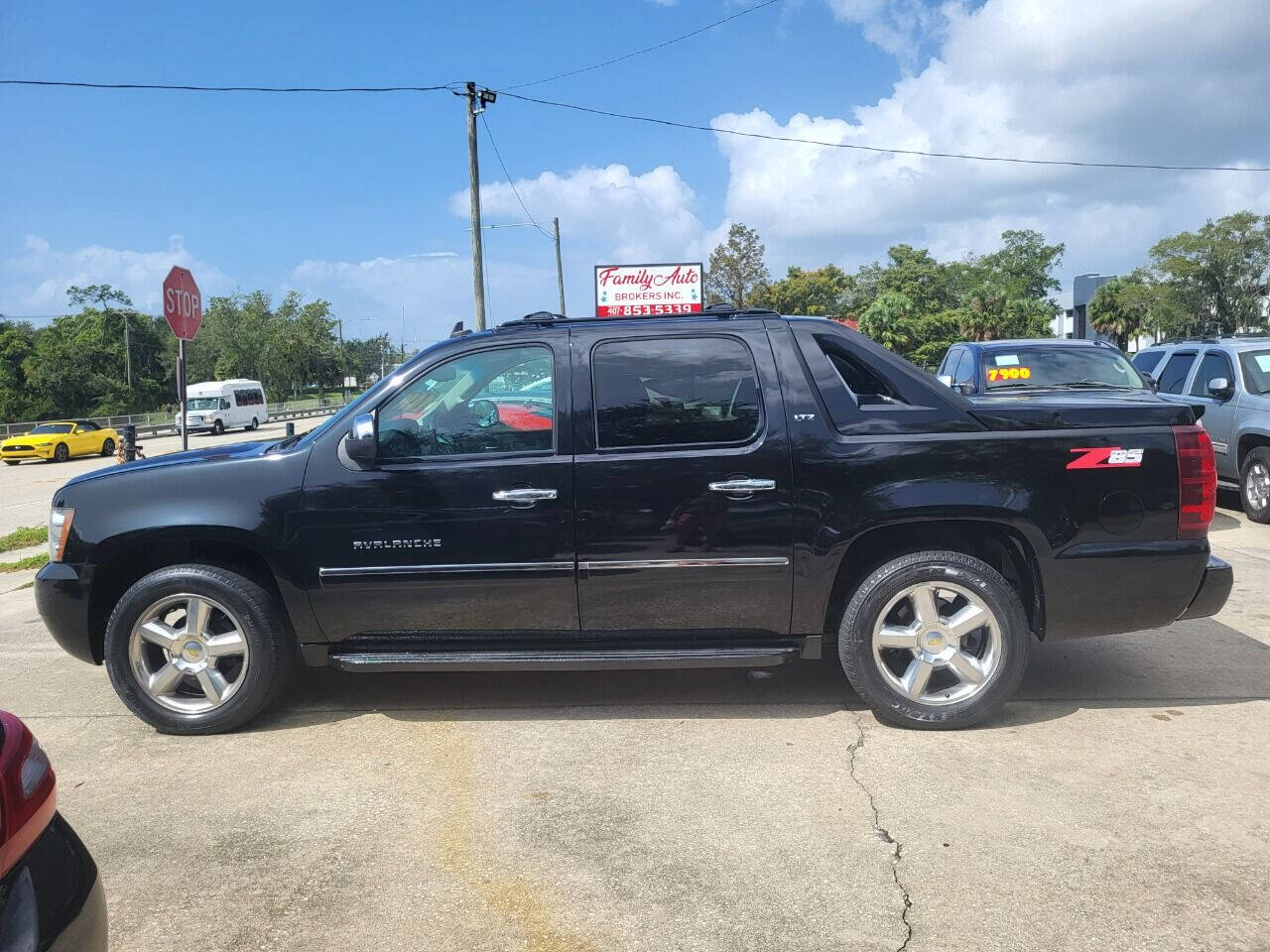 2012 Chevrolet Avalanche for sale at FAMILY AUTO BROKERS in Longwood, FL