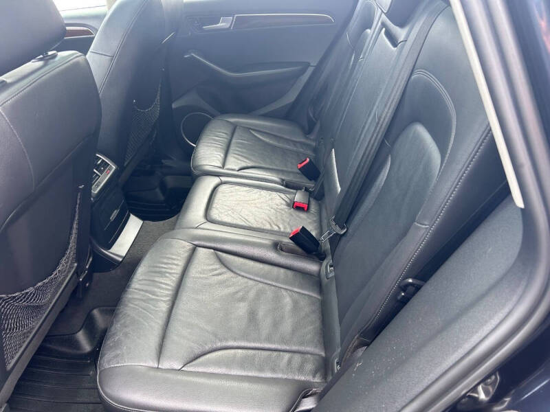 2012 Audi Q5 3.2 quattro Premium Plus