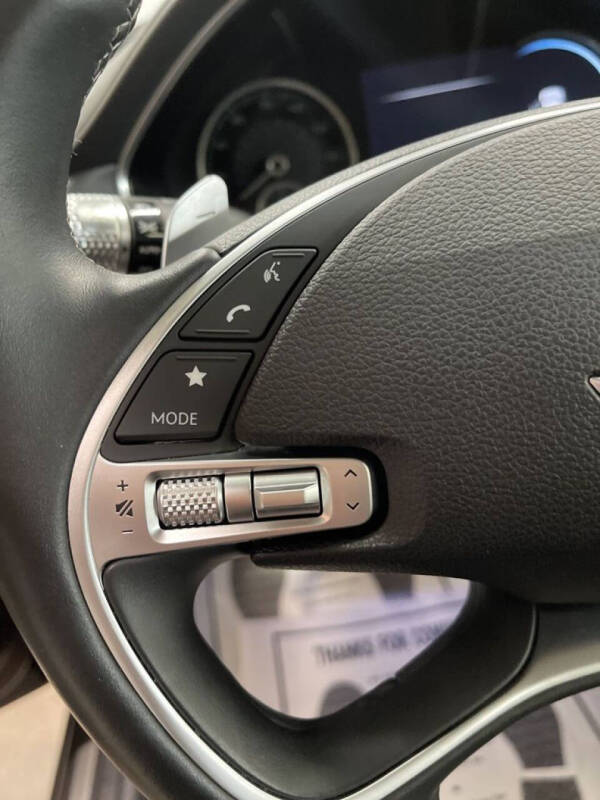 2023 Genesis G80