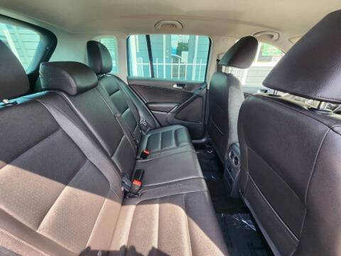 2015 Volkswagen Tiguan SE