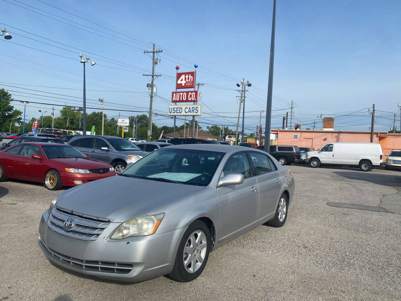 2005 Toyota Avalon XL photo