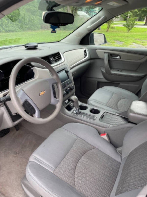 2017 Chevrolet Traverse LS