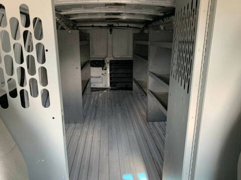 2022 GMC Savana 2500