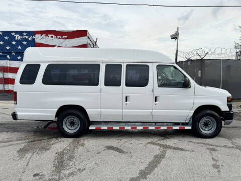 2013 Ford E-Series E-150