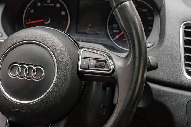 2017 Audi Q3 2.0T quattro Premium Plus