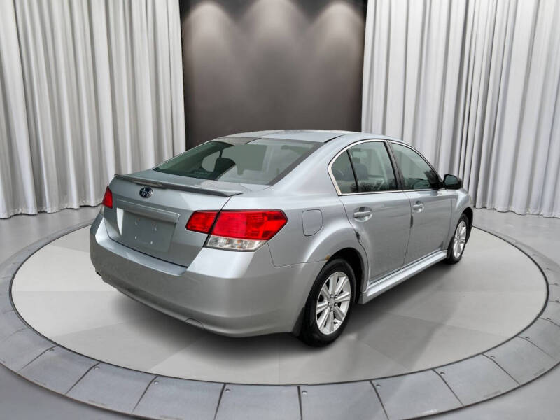 2012 Subaru Legacy I Premium photo 3