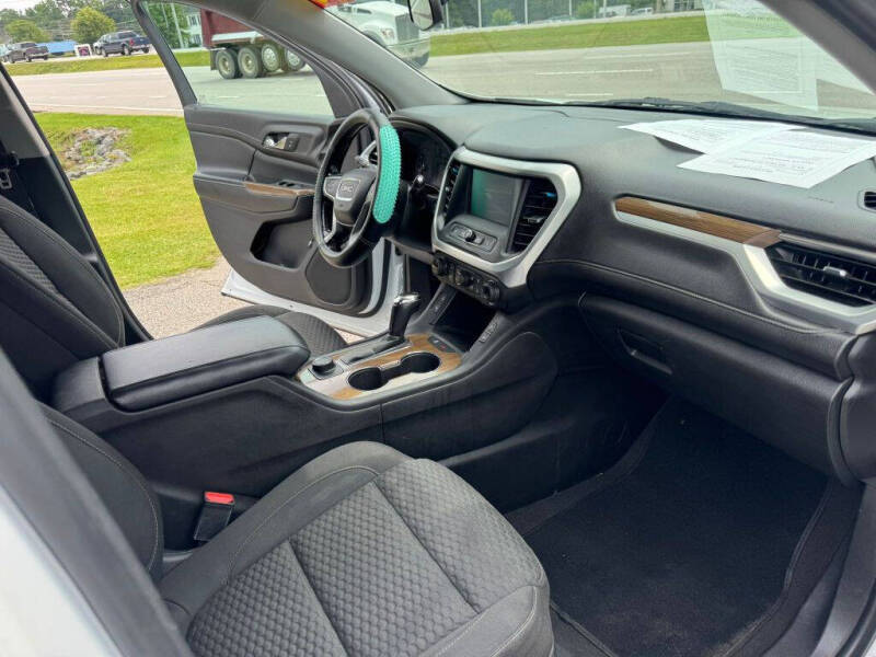 2019 GMC Acadia SLE-2