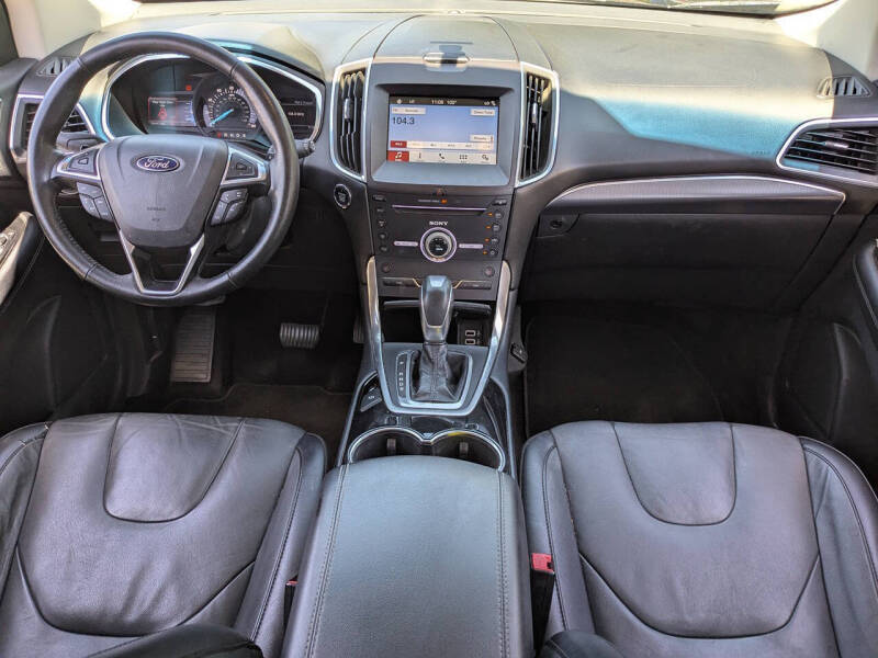 2016 Ford Edge Titanium