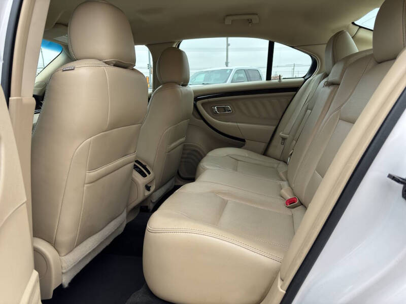 2015 Ford Taurus Limited