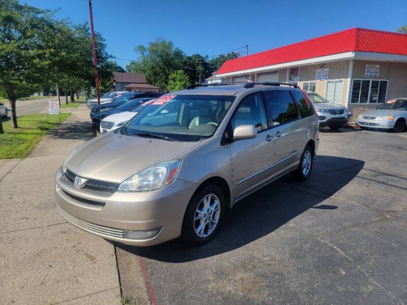 2005 Toyota Sienna for sale at THE PATRIOT AUTO GROUP LLC in Elkhart IN