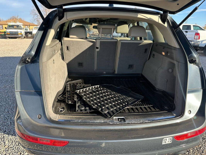 2011 Audi Q5 2.0T quattro Premium Plus