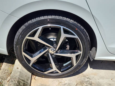 2022 Volkswagen Passat R-Line