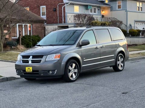 2009 Dodge Grand Caravan for sale at Reis Motors LLC in Lawrence NY