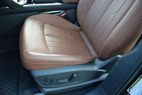 2022 Audi e-tron quattro Premium