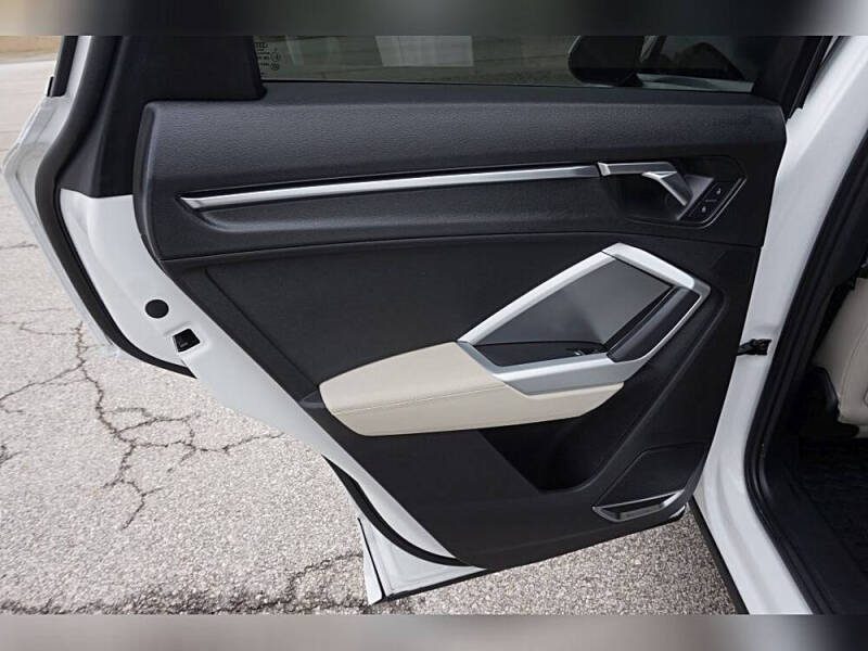 2020 Audi Q3 quattro S line Prem Plus 45 TFSI