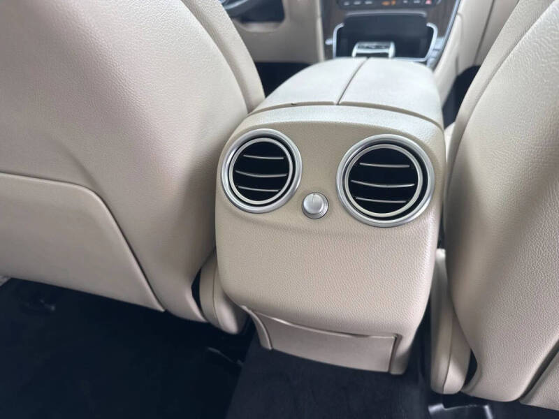 2017 Mercedes-Benz GLC GLC 300 4MATIC