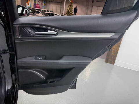 2022 Alfa Romeo Stelvio Veloce