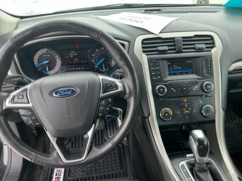 2014 Ford Fusion SE