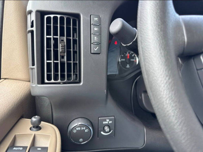 2025 Chevrolet Express 2500