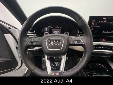 2022 Audi A4 quattro S line Prestige 45 TFSI