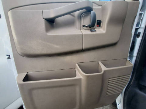 2017 Chevrolet Express 2500