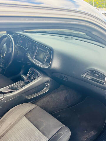 2016 Dodge Challenger SXT