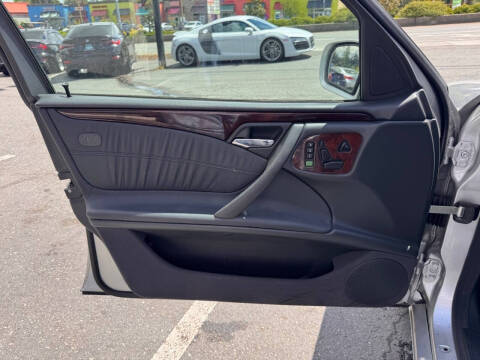 2000 Mercedes-Benz E-Class E 320 4MATIC