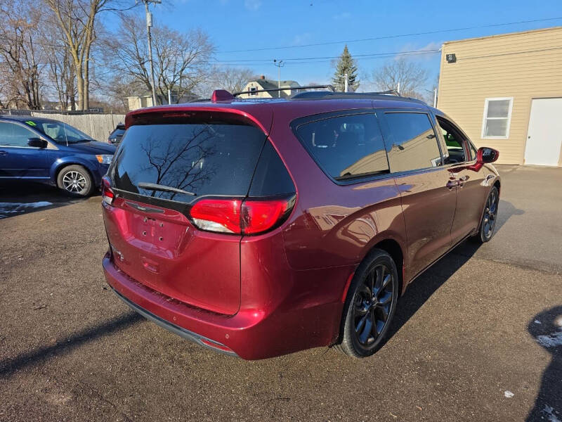2020 Chrysler Pacifica Touring L Plus