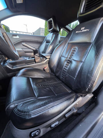 2005 Ford Mustang GT Premium