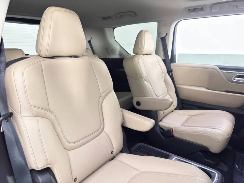 2025 Infiniti QX80 Pure