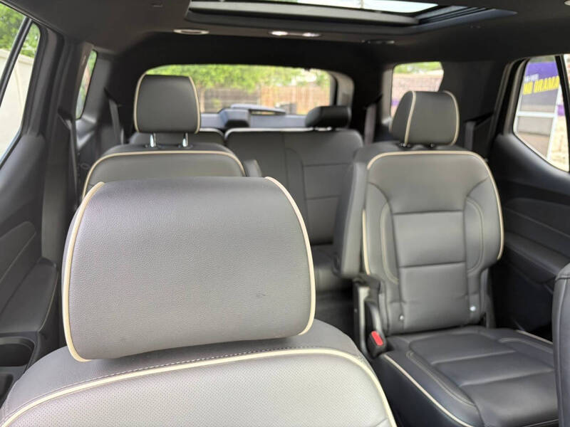 2023 Chevrolet Traverse Premier