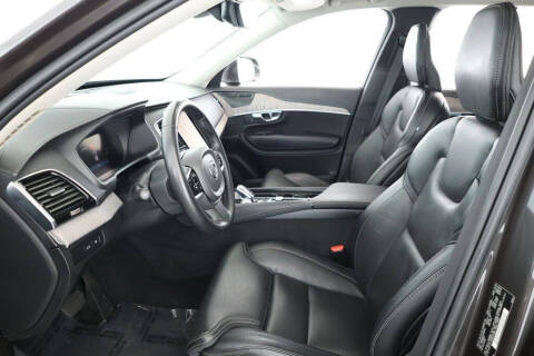 2023 Volvo XC90 Recharge T8 Ultimate Bright Theme 6P