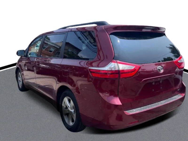2015 Toyota Sienna