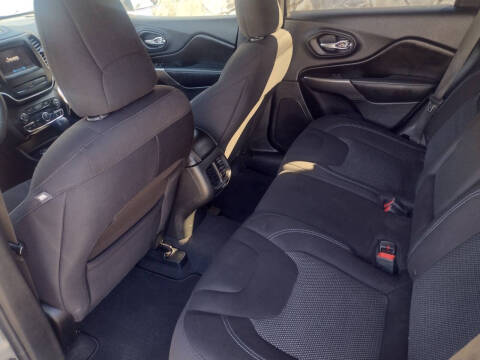 2019 Jeep Cherokee Latitude