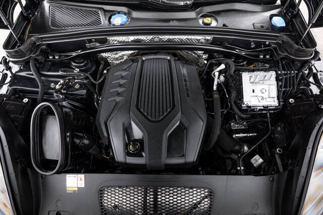 2023 Porsche Macan